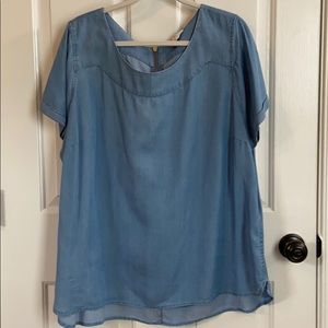 Chambray Short Sleeved Top-Like New!